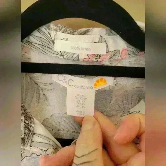 C&C California | Linen Button Down  Hawaiian Shirt, Size XS - Picture 3 of 5